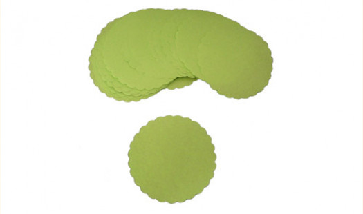 Green Scalloped Wax Burger Paper Discs - 5 Inch - (500 Pack)